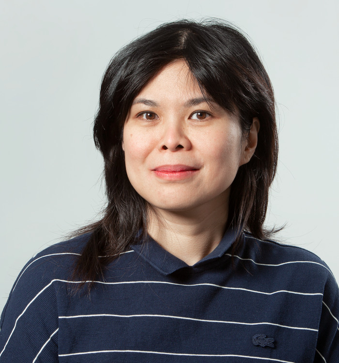 Nancy Joy Lim, lektor.