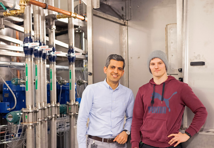 At the rig, doctoral students in energy systems, Mohammed Jahedi and Robert Johanssson