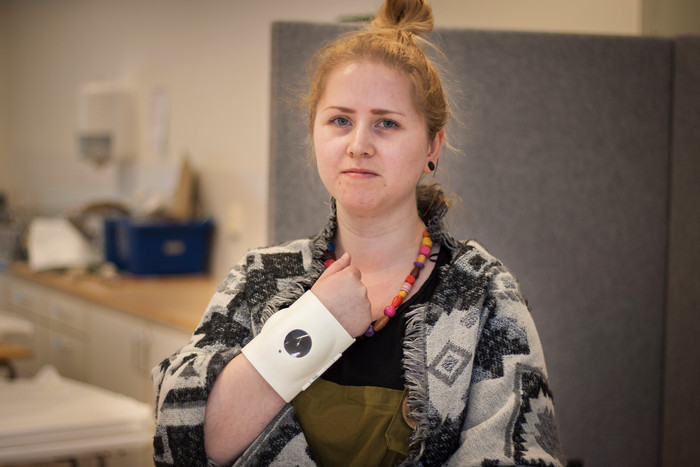 Julia Edgren med sitt armbandsur.